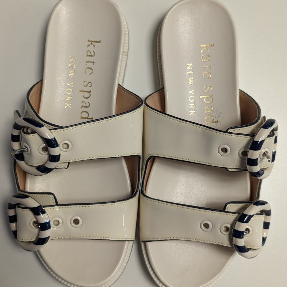 Kate Spade White with Drk Blue Trim & Stripes - 7.5
